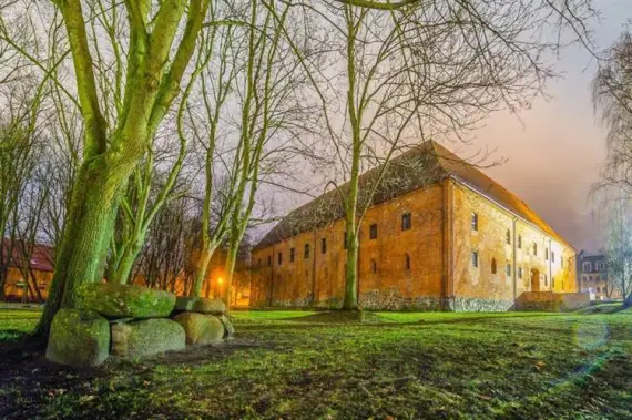 Busse und Busse nach Ostróda - Sehenswürdigkeiten, Attraktionen und Restaurants in Ostróda