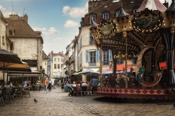 Busfahrkarten nach Dijon