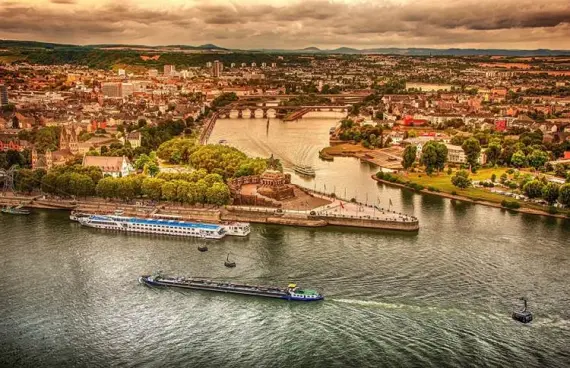 Koblenz - Busse und Shuttles - Verkehr - Attraktionen und Sehenswürdigkeiten
