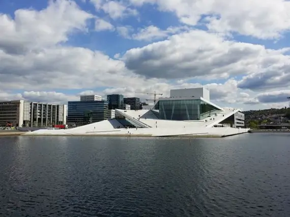 Oslo - Busse und Busse - Verkehr - Attraktionen