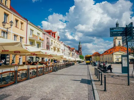 Staszów - PKS - Busse und Autobusse - Verkehr - Sehenswürdigkeiten und Denkmäler