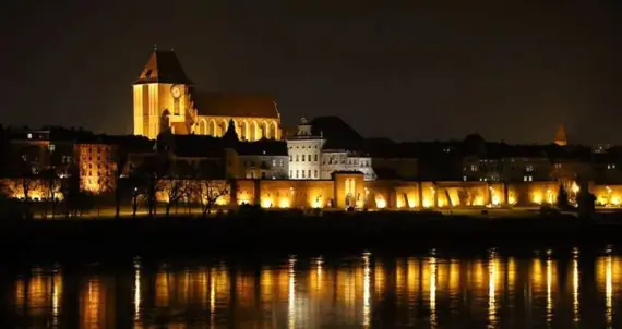 Torun bus / Pks - Restaurants und Besichtigungen in Torun